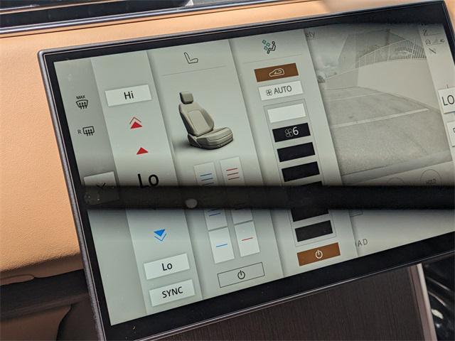 Photo of 2025 White Land Rover Range Rover