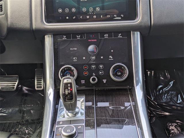 Photo of 2021 Fuji White Land Rover Range Rover Sport