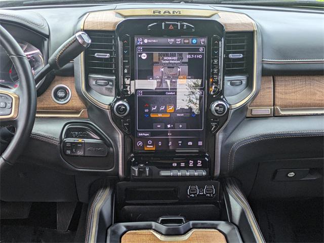 Photo of 2024 Diamond Black Crystal Pearlcoat RAM 2500