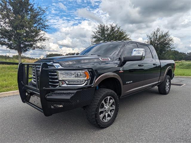 Photo of 2024 Diamond Black Crystal Pearlcoat RAM 2500