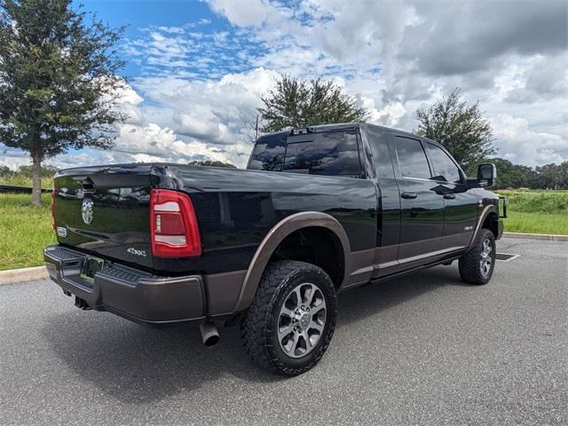 Photo of 2024 Diamond Black Crystal Pearlcoat RAM 2500