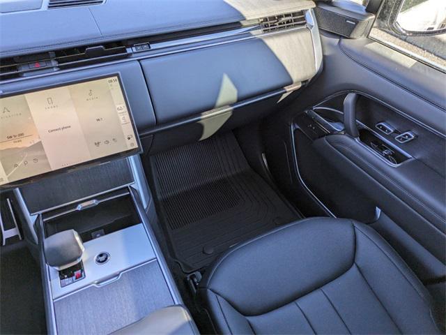 Photo of 2025 Silver Metallic Land Rover Range Rover