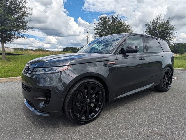 Photo of 2025 Gray Land Rover Range Rover Sport