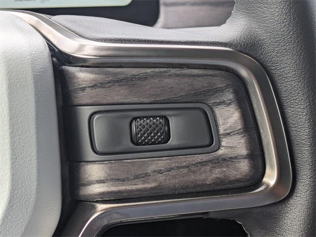 Photo of 2023 Launch Green Rivian R1S