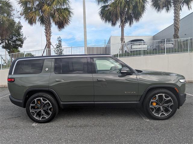 Photo of 2023 Launch Green Rivian R1S