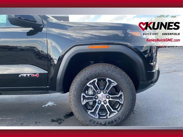 Photo of 2025 Onyx Black GMC Canyon