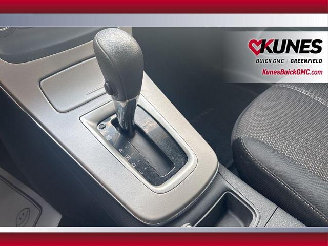 Photo of 2015 Gun Metallic Nissan Sentra