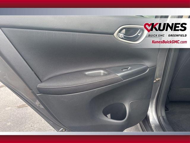 Photo of 2015 Gun Metallic Nissan Sentra