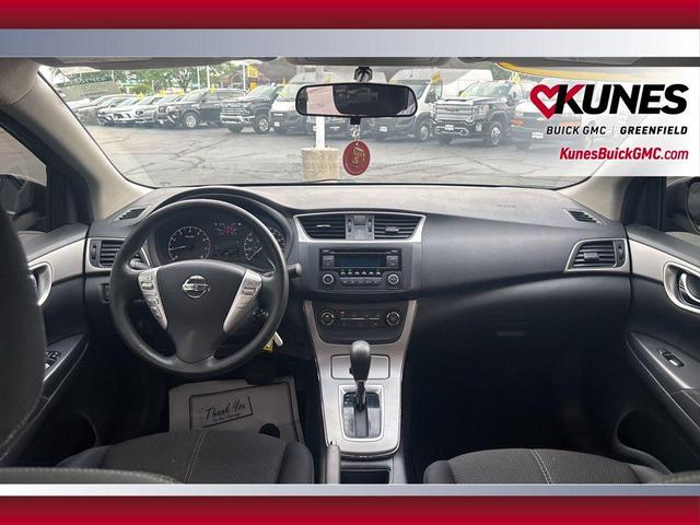 Photo of 2015 Gun Metallic Nissan Sentra