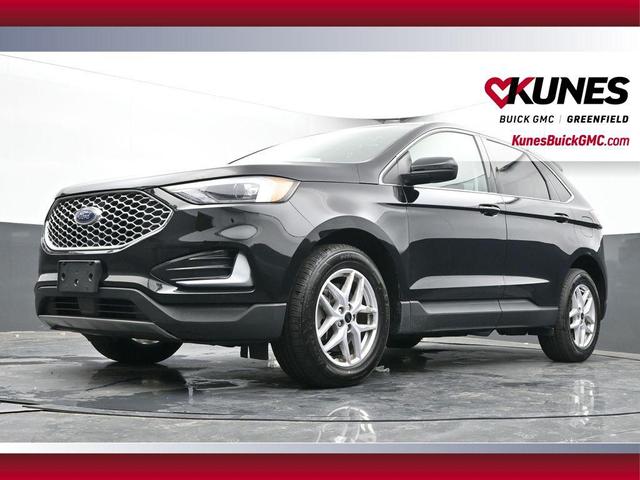 Photo of 2023 Black Metallic Ford Edge