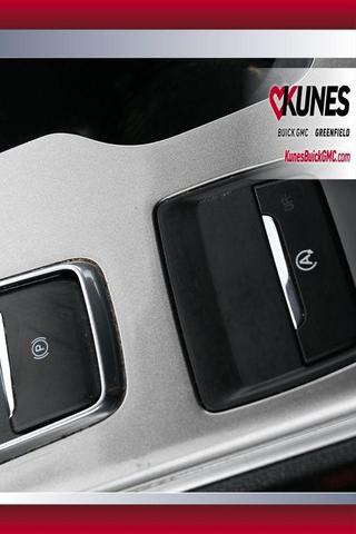 Photo of 2023 Black Metallic Ford Edge