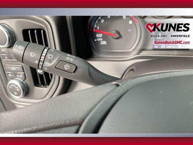 Photo of 2024 Summit White GMC Sierra 1500