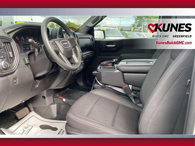 Photo of 2024 Summit White GMC Sierra 1500