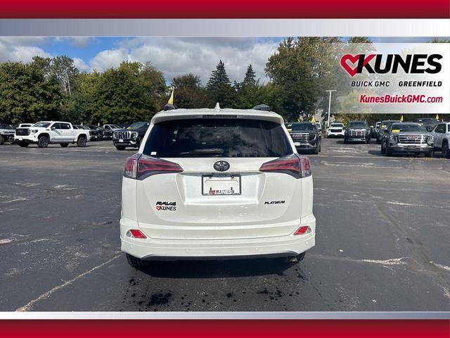 Photo of 2017 Blizzard Pearl Toyota RAV4