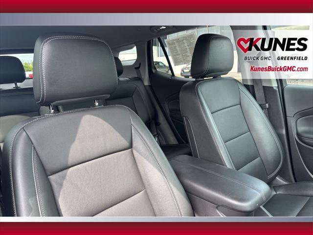 Photo of 2024 Summit White GMC Terrain