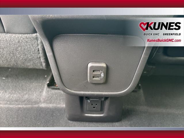 Photo of 2024 Summit White GMC Terrain