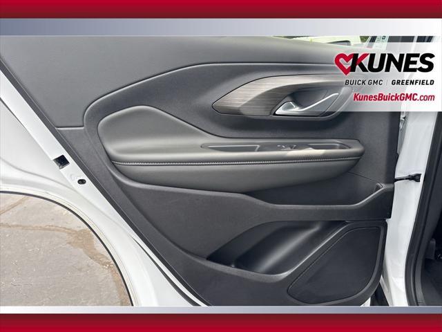 Photo of 2024 Summit White GMC Terrain