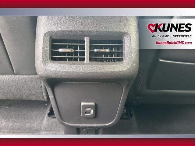 Photo of 2024 Summit White GMC Terrain
