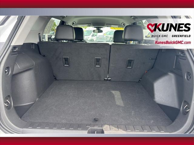 Photo of 2024 Summit White GMC Terrain