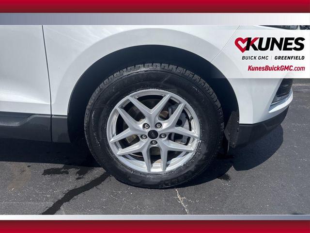 Photo of 2024 Oxford White Ford Edge