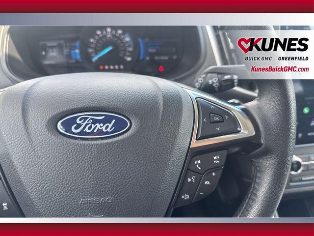 Photo of 2024 Oxford White Ford Edge