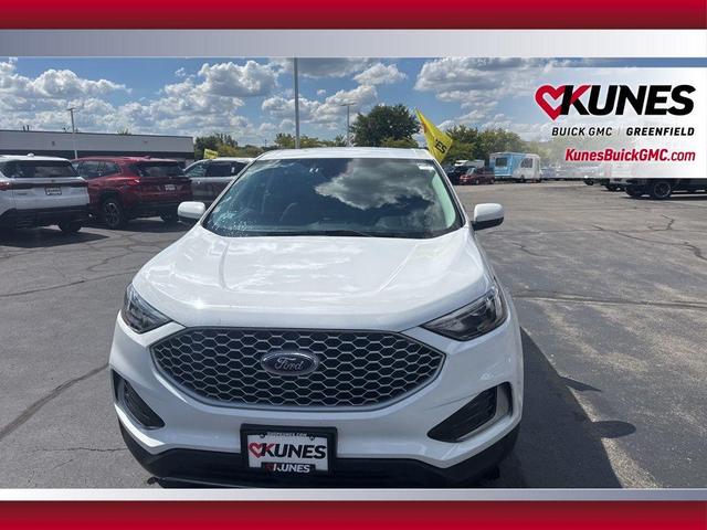 Photo of 2024 Oxford White Ford Edge