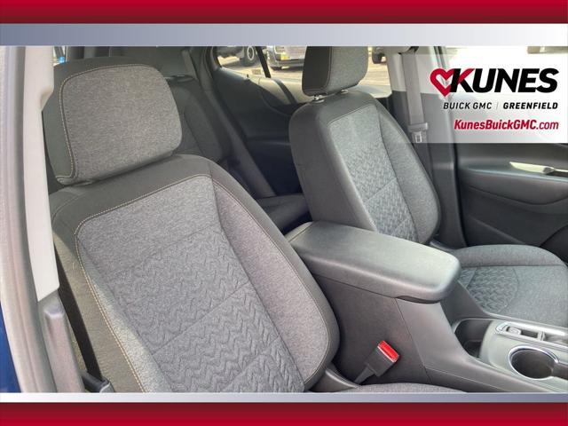 Photo of 2023 Blue Glow Metallic Chevrolet Equinox