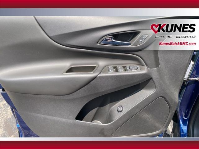 Photo of 2023 Blue Glow Metallic Chevrolet Equinox