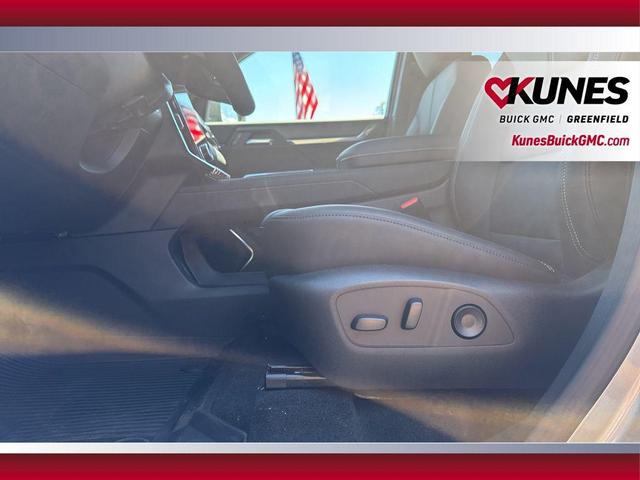 Photo of 2026 Sterling GMC Acadia