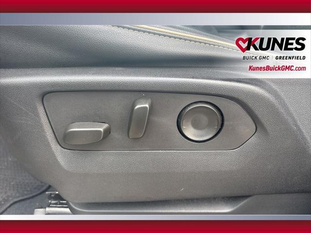 Photo of 2023 Sterling Gray Metallic Chevrolet Suburban