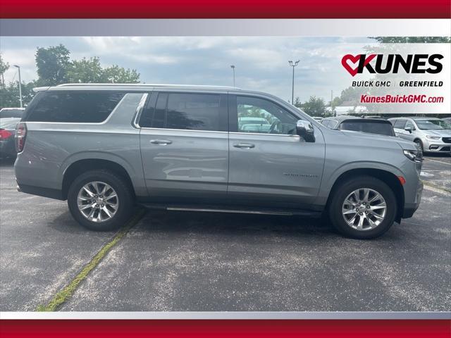 Photo of 2023 Sterling Gray Metallic Chevrolet Suburban