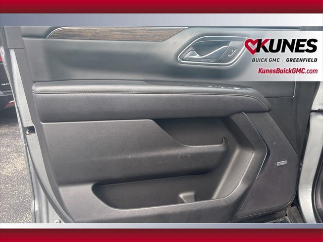 Photo of 2023 Sterling Gray Metallic Chevrolet Suburban