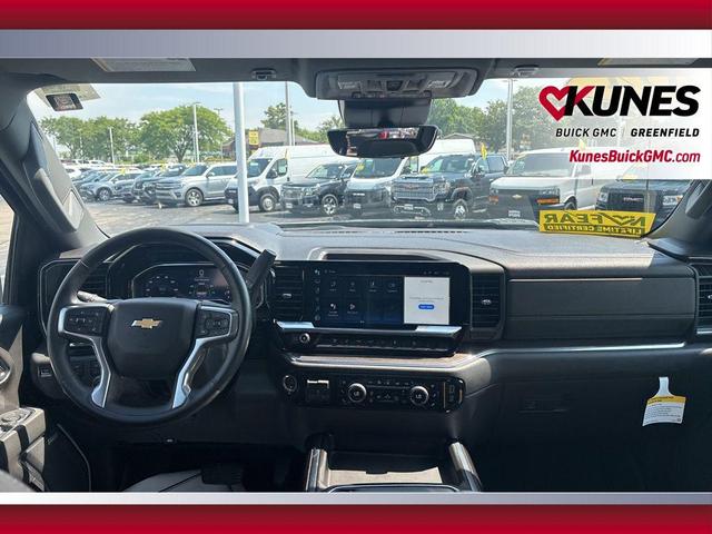 Photo of 2024 Black Chevrolet Silverado 2500