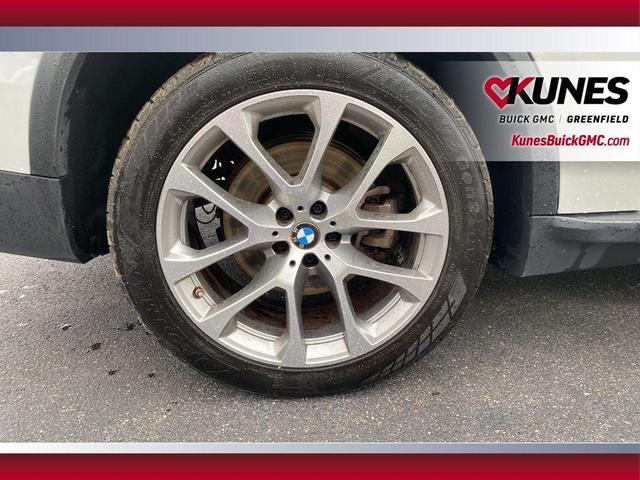 Photo of 2023 White BMW X5