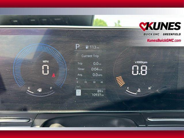 Photo of 2025 Atlas White Hyundai KONA