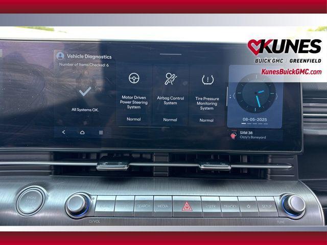 Photo of 2025 Atlas White Hyundai KONA