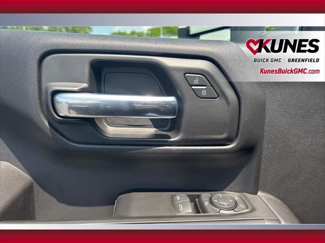 Photo of 2025 Summit White GMC Sierra 3500