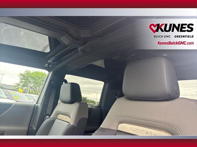 Photo of 2025 Graphite Blue Metallic GMC HUMMER EV Pickup