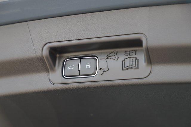 Photo of 2025 Vapor Blue Metallic Ford Explorer