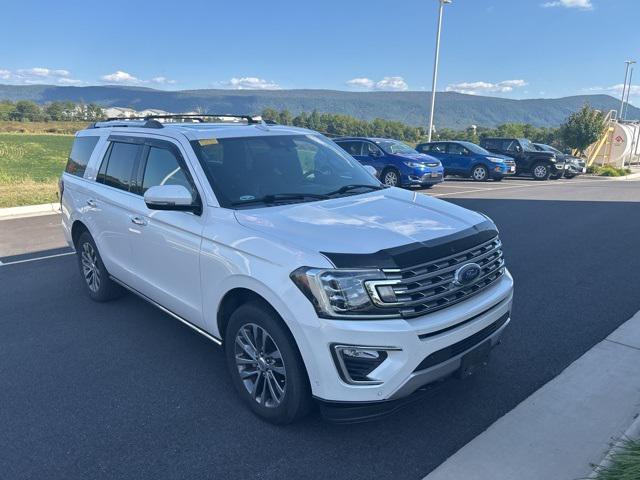 Photo of 2018 White Platinum Ford Expedition