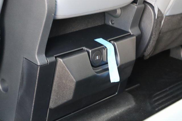 Photo of 2025 Oxford White Ford F-450