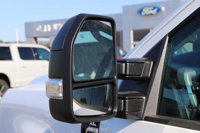 Photo of 2026 Oxford White Ford F-250