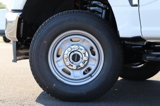 Photo of 2026 Oxford White Ford F-250