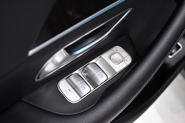 Photo of 2023 Black Mercedes-Benz GLE 350