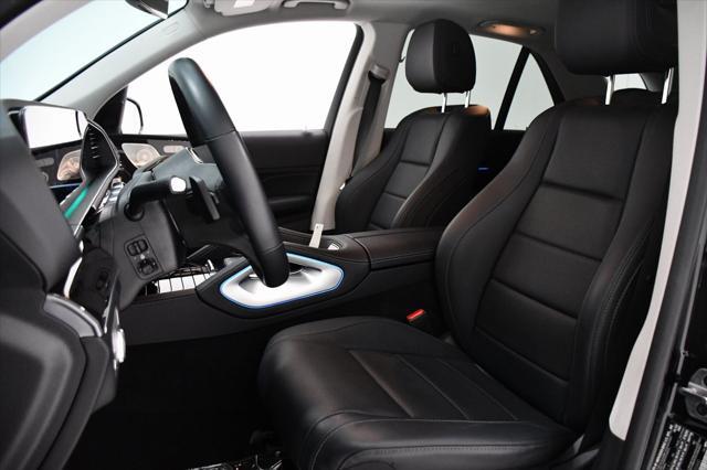 Photo of 2023 Black Mercedes-Benz GLE 350