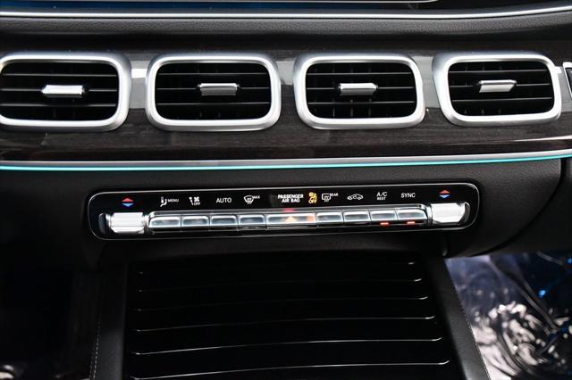 Photo of 2023 Black Mercedes-Benz GLE 350