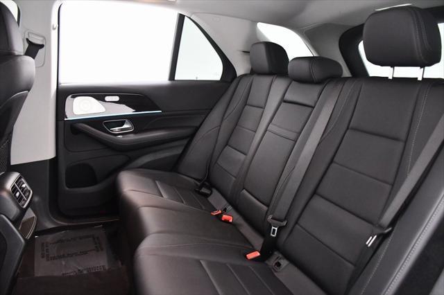 Photo of 2023 Black Mercedes-Benz GLE 350
