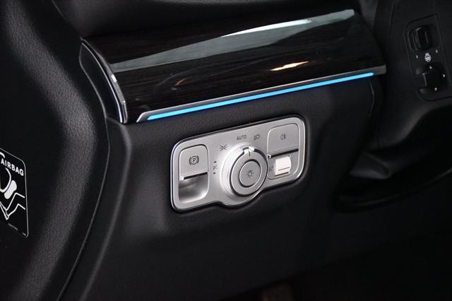 Photo of 2023 Black Mercedes-Benz GLE 350