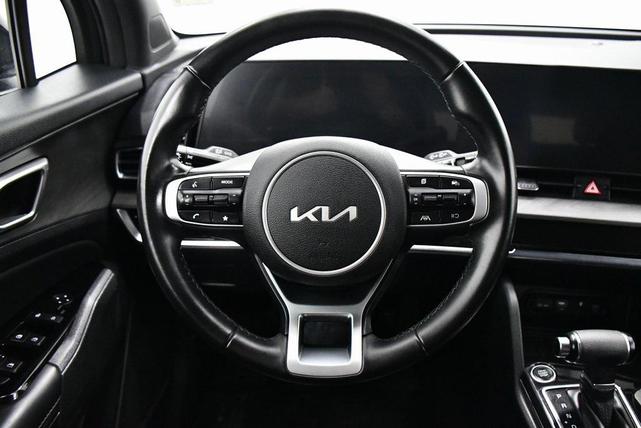 Photo of 2023 Gravity Gray Kia Sportage