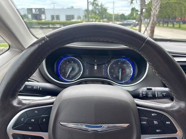 Photo of 2019 Billet Silver Metallic Clearcoat Chrysler Pacifica